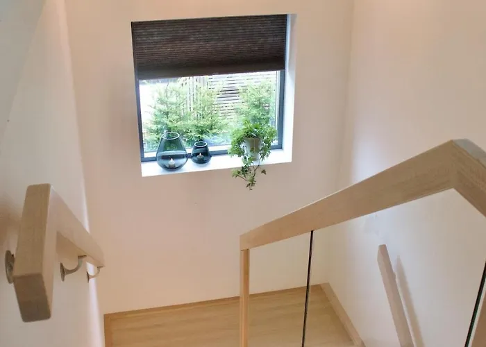 Appartement Moderne Hus - Sentralt, Rolig Med Gratis Parkering Bergen