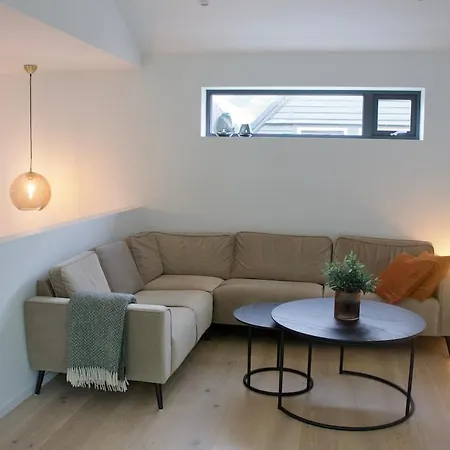Appartamento Moderne Hus - Sentralt, Rolig Med Gratis Parkering *