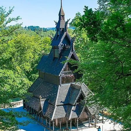 Lägenhet Moderne Hus - Sentralt, Rolig Med Gratis Parkering