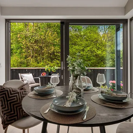 Appartamento Moderne Hus - Sentralt, Rolig Med Gratis Parkering