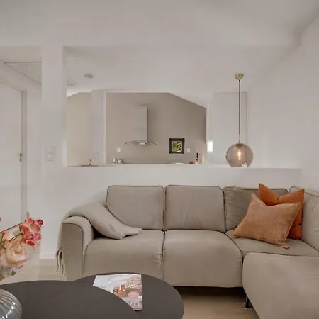 Appartamento Moderne Hus - Sentralt, Rolig Med Gratis Parkering *