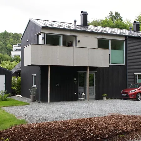 Moderne Hus - Sentralt, Rolig Med Gratis Parkering Leilighet Bergen